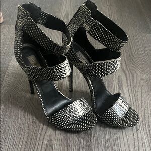 Steve Madden Monochrome Strappy Heels